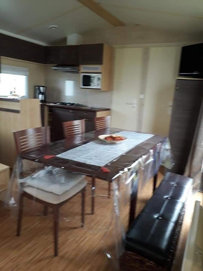 Stacaravan 4Pers In Bredene Met Eigen Tuintje 2449 מראה חיצוני תמונה